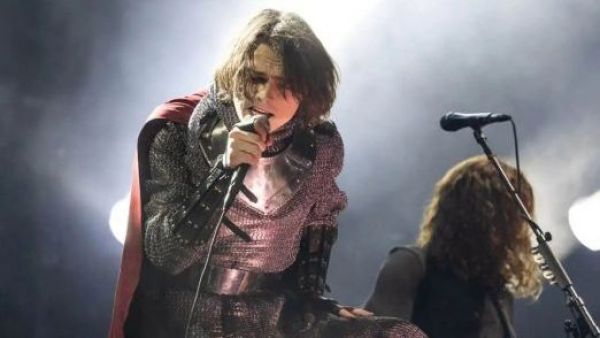 <p>My Chemical Romance sobre el escenario</p>My Chemical Romance confirma su regreso a Chile: ¿Cuándo comienza la venta de entradas?
