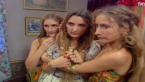 <p>Hijas de Jovanka en Romané</p>"Me traicionaste": Mira el momento de este miércoles de "Romané"
