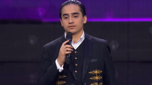 "Te pareces bastante": Alejandro Fernández es elogiado por Gonzalo Valenzuela

