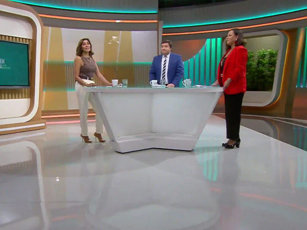 Panel de expertos Carmen Gloria a tu Servicio