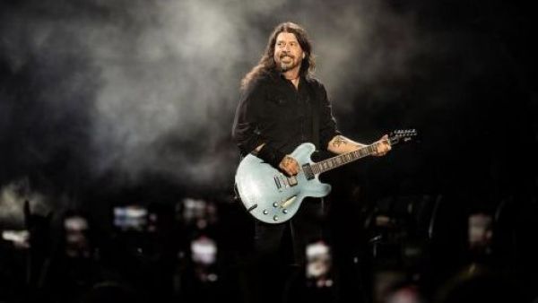 Las conmovedoras palabras de Dave Grohl a Taylor Hawkins en el 30° aniversario de Foo Fighters