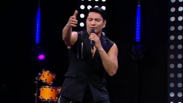 Chayanne llevó al escenario la esencia misma del amor
