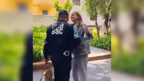 “Odio a los negros como tú”: Modelo argentina grita insultos racistas contra policía mexicano
