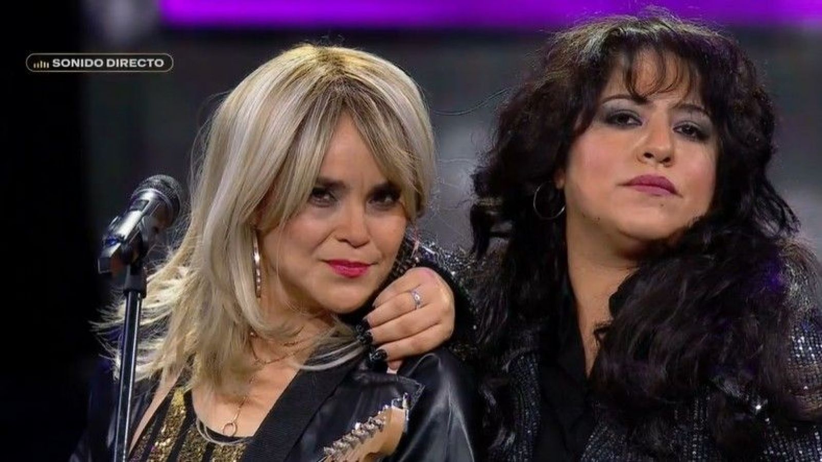 Jurado aplaude y se pone de pie tras potente show de Heart
