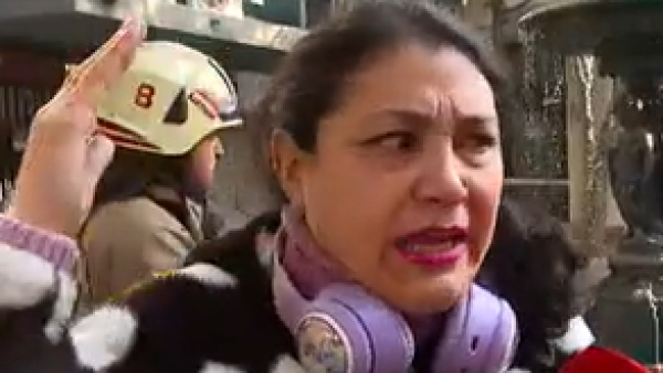 Mujer que logró evacuar de incendio en Santiago: "Se veía venir"
