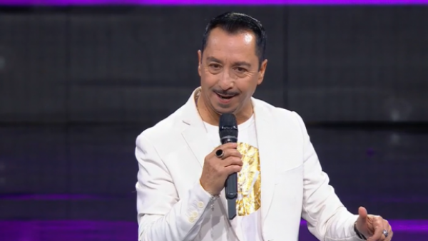 La salsa se apodera de Mi Nombre Es 2 con Víctor Manuel
