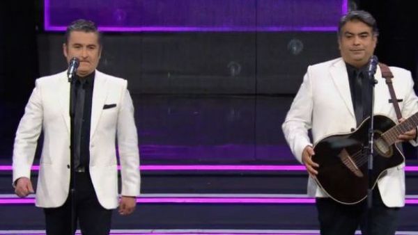 "Tienen la afinación y el fraseo": Dúo Dinámico se gana la aprobación del jurado
