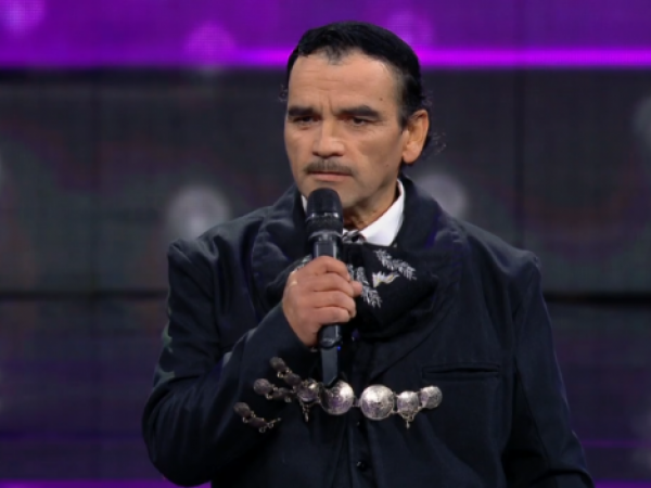 Juan Carlos Mella como Javier Solís en Mi Nombre Es 2