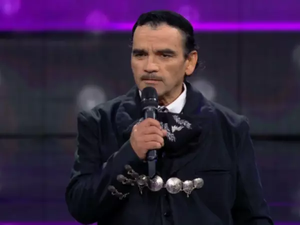 Juan Carlos Mella como Javier Solís en Mi Nombre Es 2