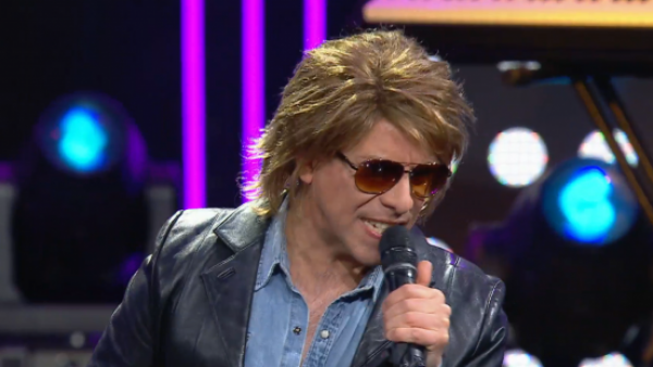 "Eres un monstruo en el escenario": Bon Jovi llenó de energía el escenario de "Mi Nombre Es 2"
