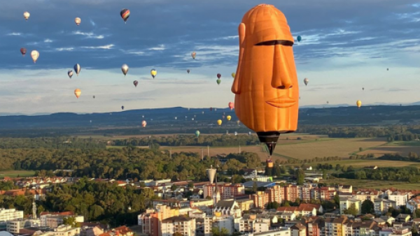 Chile participará en festival de globos en Turquía con imponente Moái
