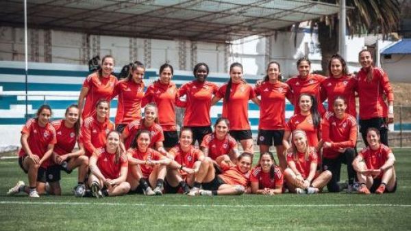 <p>El plantel de Chile en la Copa América femenina 2025. </p>Dos chilenas figuran en el "equipo ideal" de la primera fecha de Copa América femenina 2025
