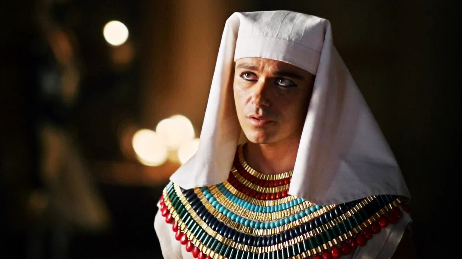 Angelo Paes Leme interpretando a José de Egipto.
