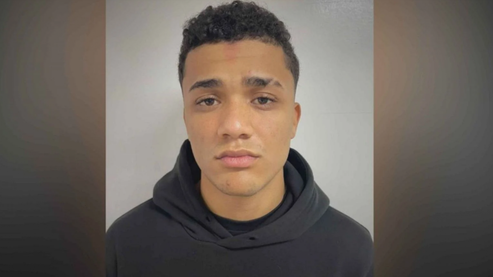 ¡Uy, sorpresa!: Descubren que peligroso asesino prófugo tiene otra identidad
