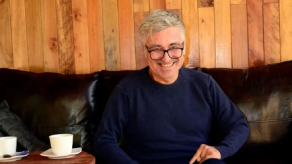 Jorge González en su casa de San Miguel.