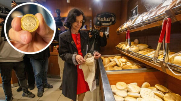 <p>Comenzó a circular nueva moneda de $100: un kilo de pan fue la primera compra</p>Comenzó a circular nueva moneda de $100: un kilo de pan fue la primera compra
