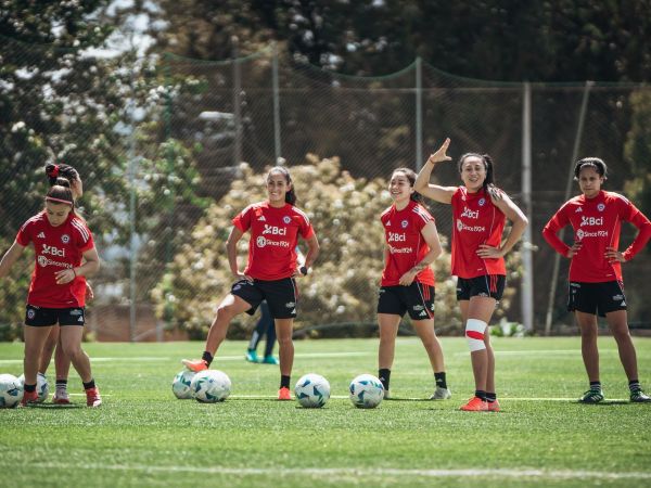 Selección Chilena disputando la Copa América Femenina