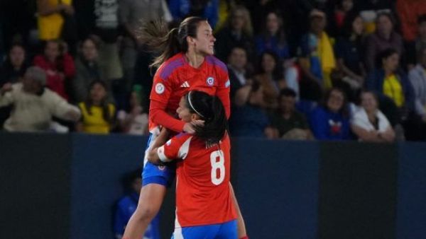 Sonya Keefe celebrado su gol ante Ecuador.