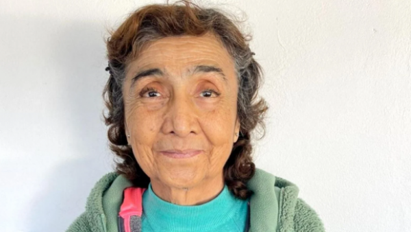 "Se pudo haber desorientado": Desesperada búsqueda de mujer que salió de hogar de adultos mayores
