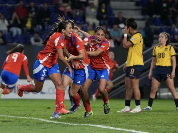Nayadet López celebra su gol ante Ecuador
