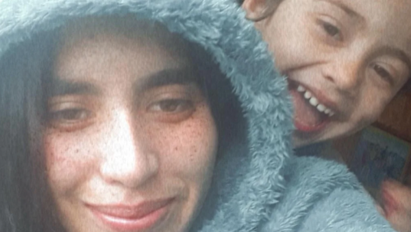 "Caían mis lágrimas": Los sorpresivos hallazgos de la madre de Tomás Bravo en el celular del niño
