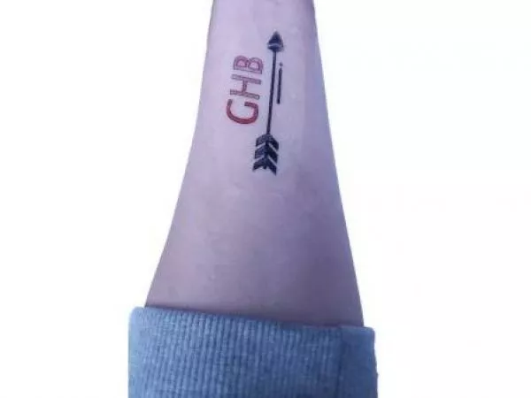 Crean tatuaje temporal que detecta si has sido drogado: cambia de color en bebidas que contengan sustancias
