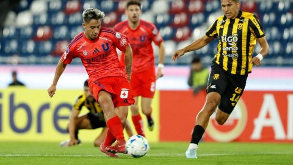 <p>Lucas Assadi, jugador de Universidad de Chile</p>La U cae en Paraguay, pero avanza en la Copa Sudamericana
