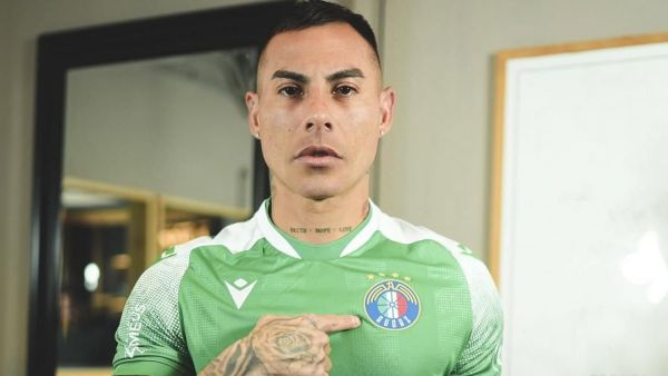 <p>Eduardo Vargas presentado en Audax Italiano</p>Eduardo Vargas llega a Audax Italiano y deja recado a la U
