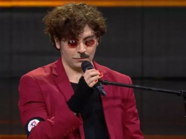 Charly García se impone con su potente voz