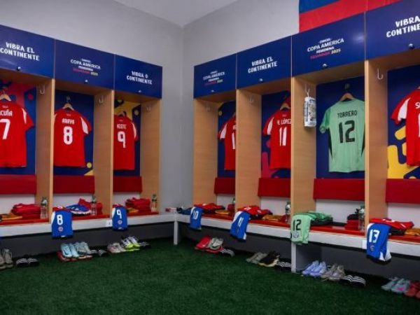 El camarín de Chile en la previa del partido ante Uruguay.