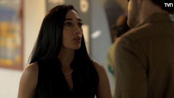 <p>Secretaria de don Octavio</p>Café con aroma de mujer - T1E20 | La amenaza
