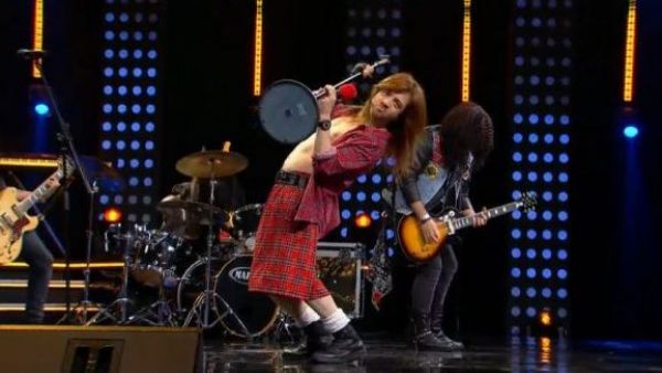 <p>"¡Qué espectácular lo que acabo de ver!": Guns N' Roses se impone en el escenario con "Live and let die"</p>"¡Qué espectácular lo que acabo de ver!": Guns N' Roses se impone en el escenario con "Live and let die"
