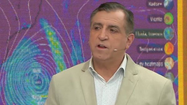 Iván Torres sorprende con cambio en su pronóstico de lluvias para la zona central