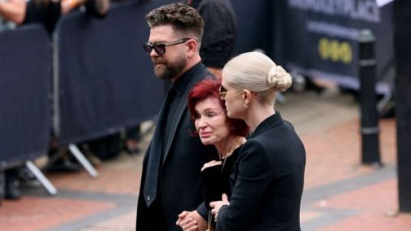 Adiós Príncipe de las Tinieblas: Las imágenes que marcaron el masivo funeral de Ozzy Osbourne
