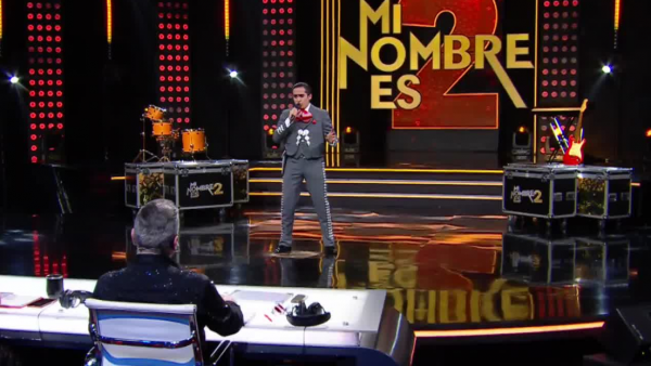 Alejandro Fernández se apoderó del escenario con toda la potencia de su voz
