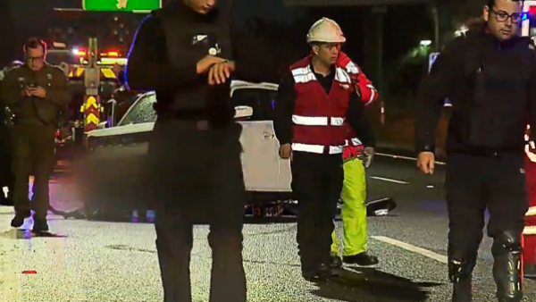 Iba en el maletero del auto: Joven fallece tras accidente en la Costanera Norte
