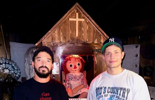 Tras la muerte de su cuidador: actor Matt Riffe es el nuevo guardián de la muñeca Annabelle
