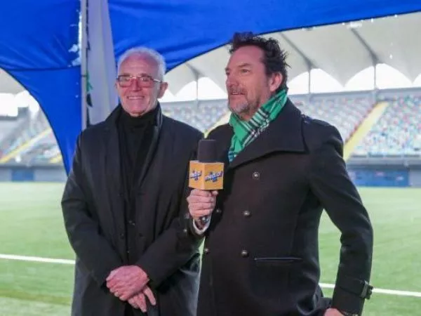 Pedro Carcuro junto a Daniel Fuenzalida.