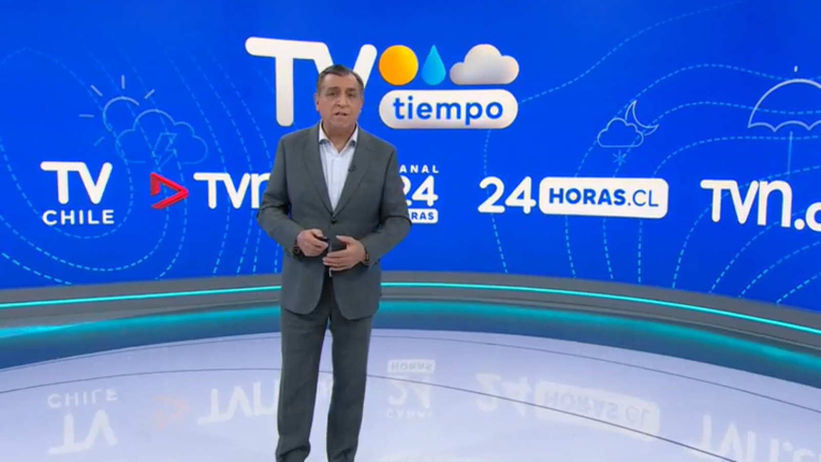 <p>Iván Torres en TV Tiempo de TVN</p>
