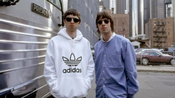 Seguidor de Oasis fallece al caer 50 metros durante concierto en Wembley
