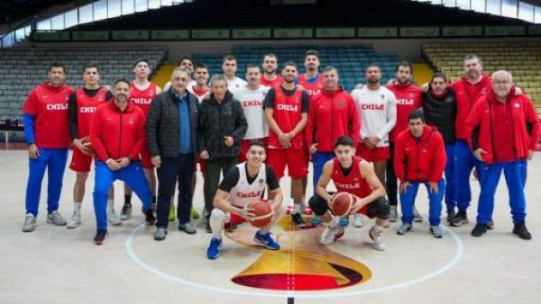 <p>La Roja del Basket en Valdivia.</p>La Roja del Basket está en TVN: Horario y rival de su debut en el Pre Clasificatorio al Mundial 2027

