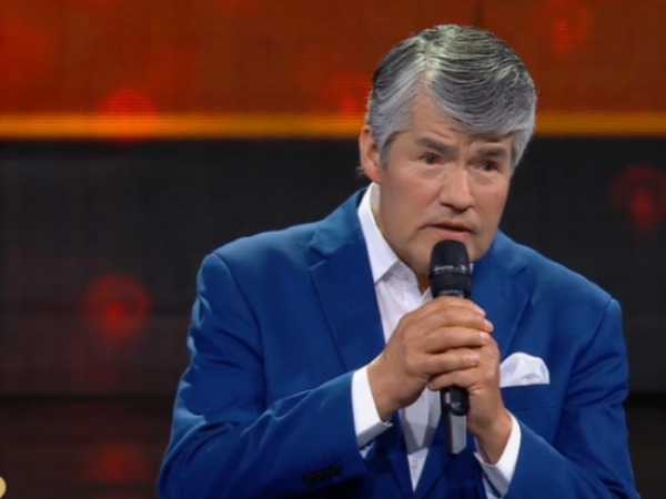 El romanticismo de Salvatore Adamo se apodera de Mi Nombre Es