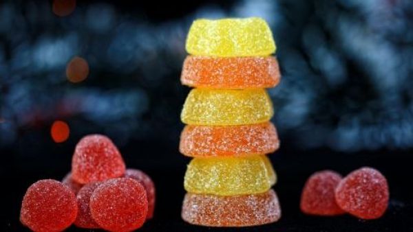 Detienen a estudiante por vender gomitas con marihuana en colegio de Valparaíso

