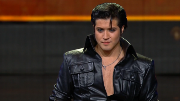 <p>El histórico Elvis Presley regresa con todo el rock and roll </p>El histórico Elvis Presley regresa con todo el rock and roll
