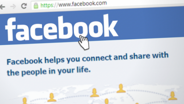 Hombres utilizaban grupo de Facebook para compartir fotos íntimas de sus parejas
