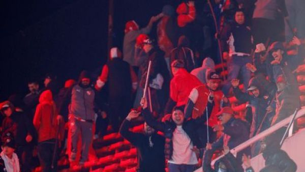 Presidente Boric instruye a embajador en Argentina por hinchas de la U heridos y detenidos
