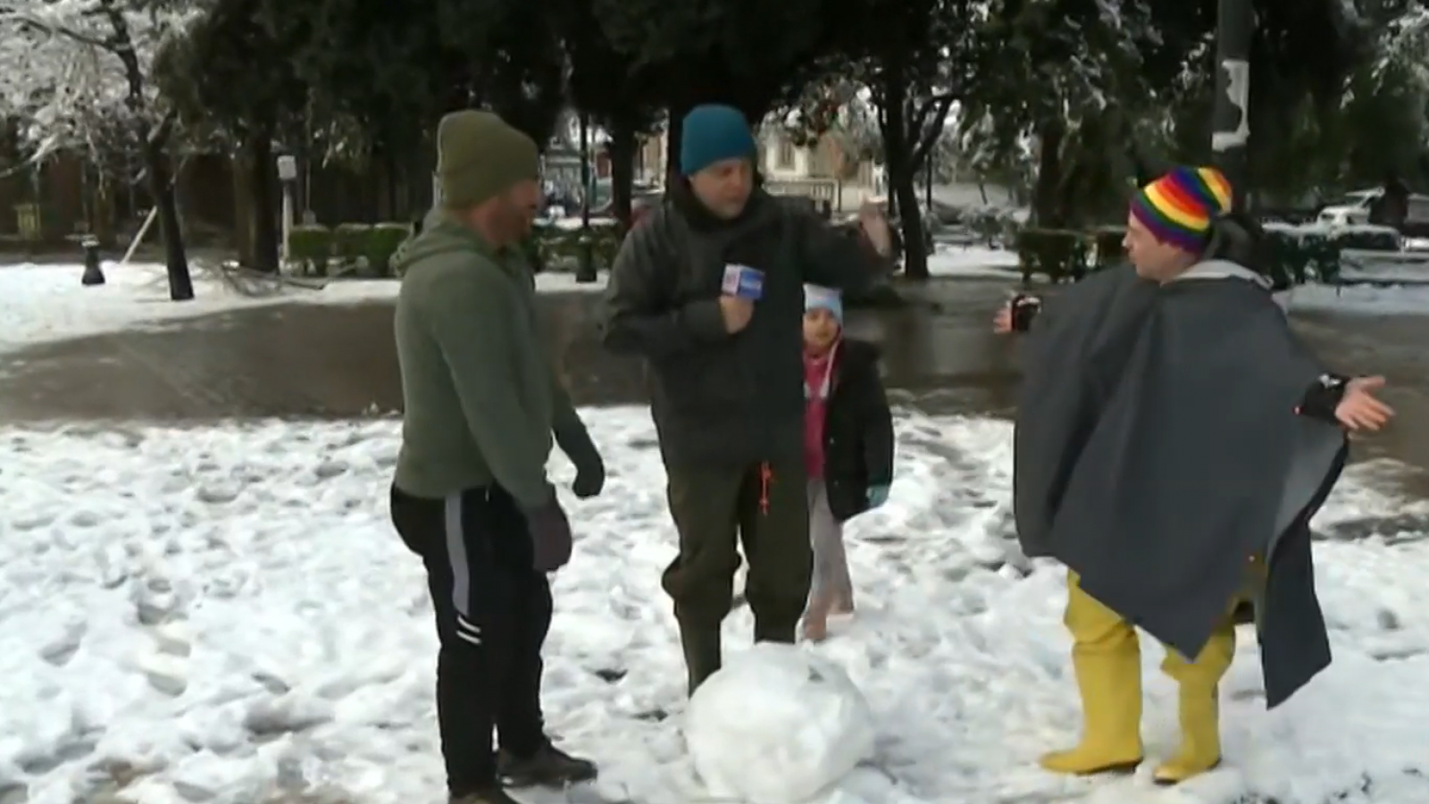 Los lindos paisajes que dejó la nieve en algunos sectores de la región Metropolitana
