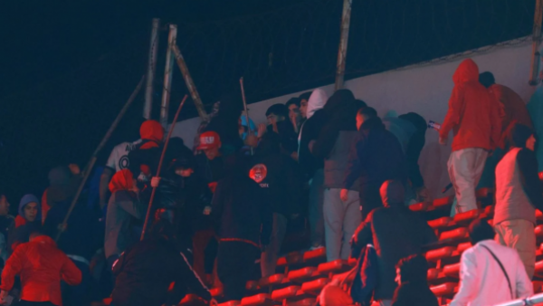Conmebol abrió expediente contra Universidad de Chile e Independiente por incidentes