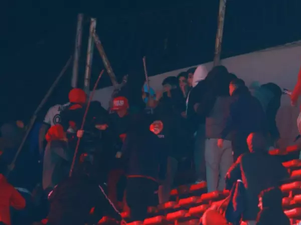 Conmebol abrió expediente contra Universidad de Chile e Independiente por incidentes
