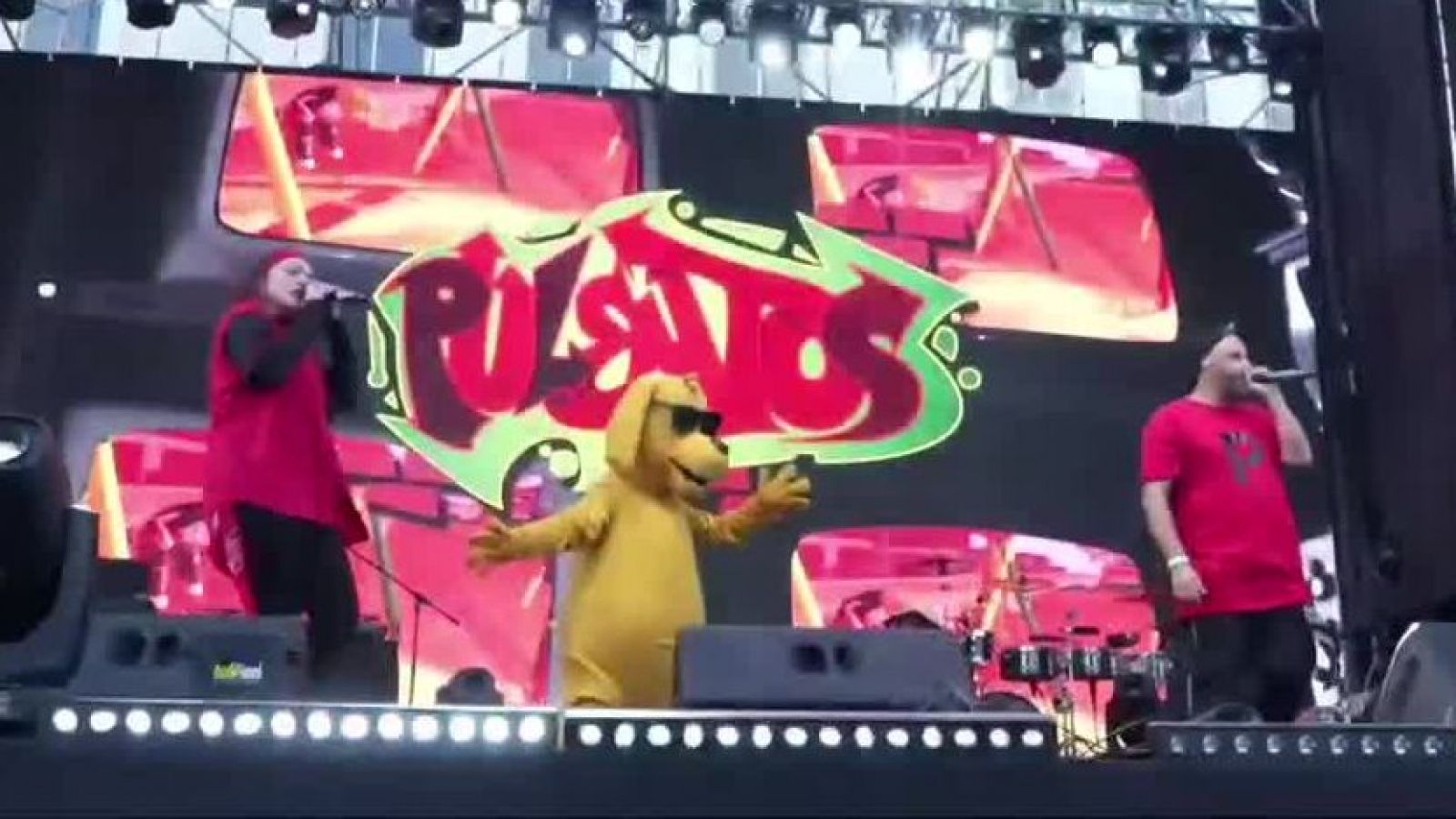 "Los Pulentos" conquistaron al público en la Fiesta de la Longaniza
